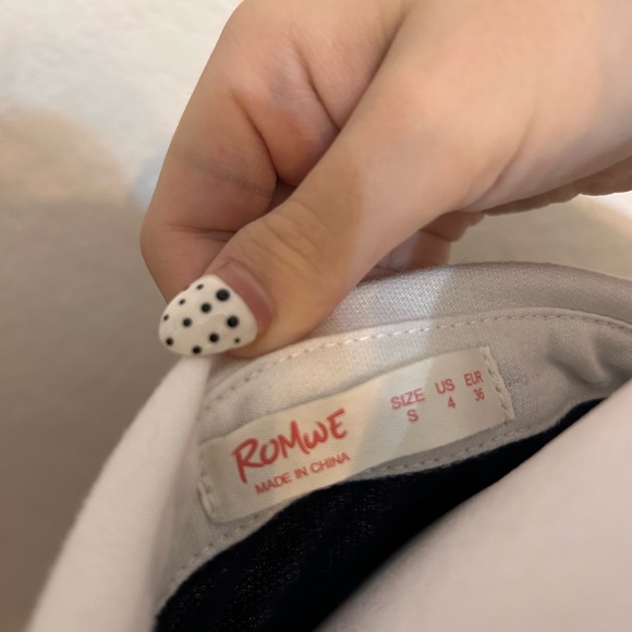 ROMWE White and Blue Preppy Sweatshirt - Picture 7 of 8